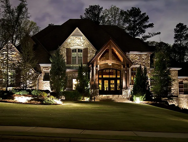 LANDSCAPE LIGHTING INSTALLATION AND DESIGN